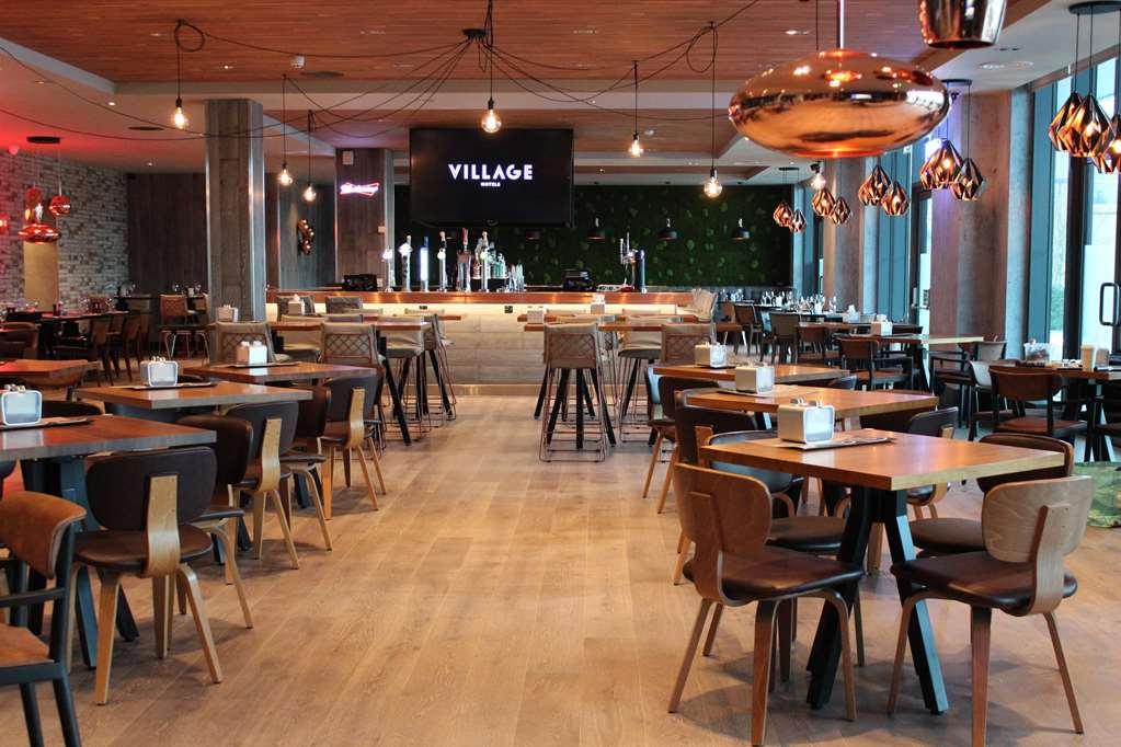 Village Hotel Newcastle Holystone  Restaurant photo