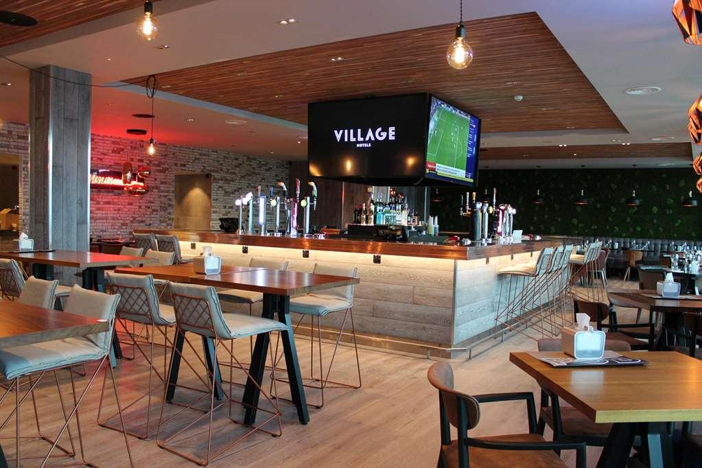Village Hotel Newcastle Holystone  Restaurant photo